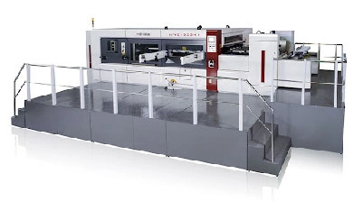 Industrial die cutting machine for plastic and pharma packaging