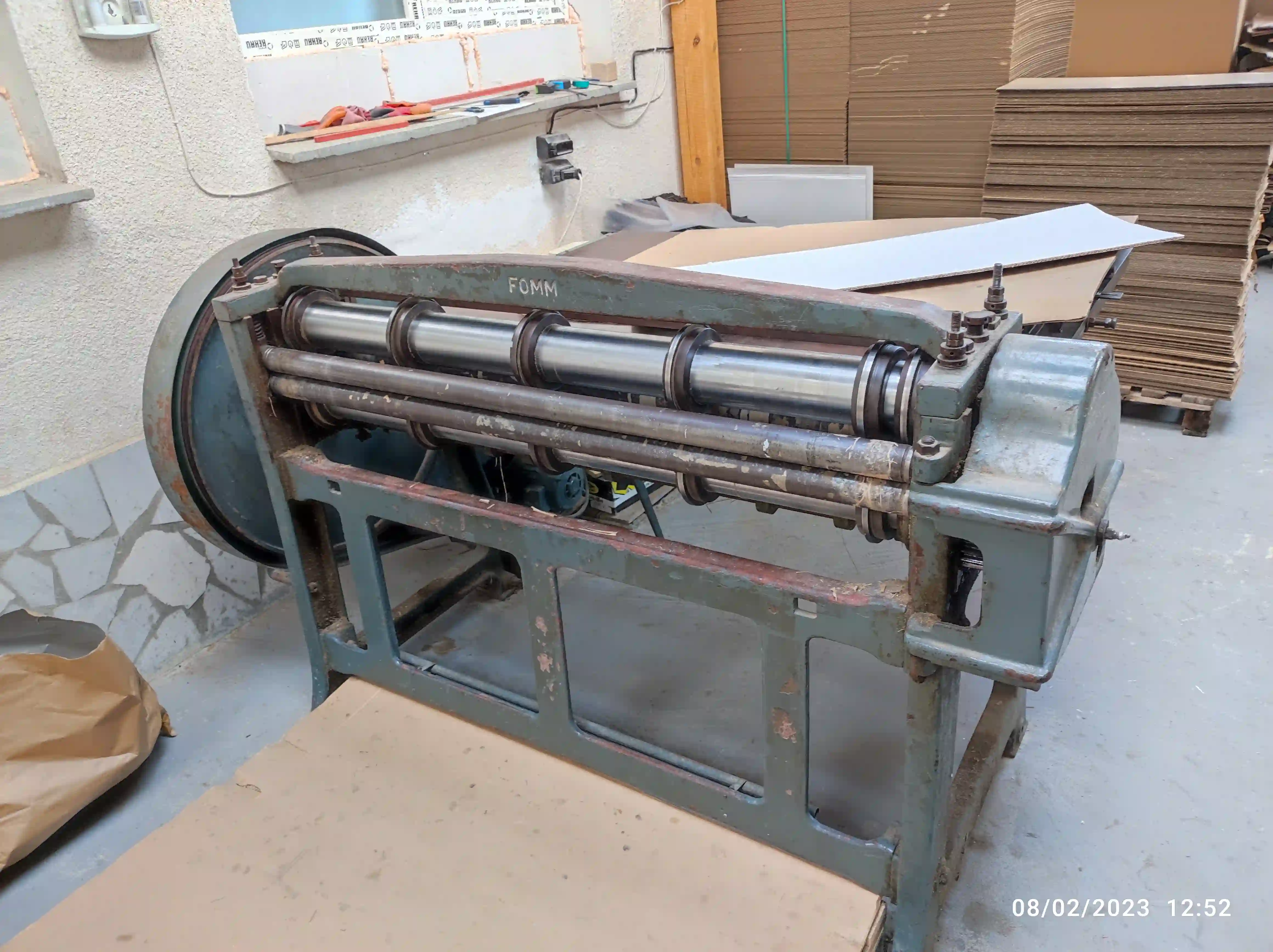 Corrugated production machinery line